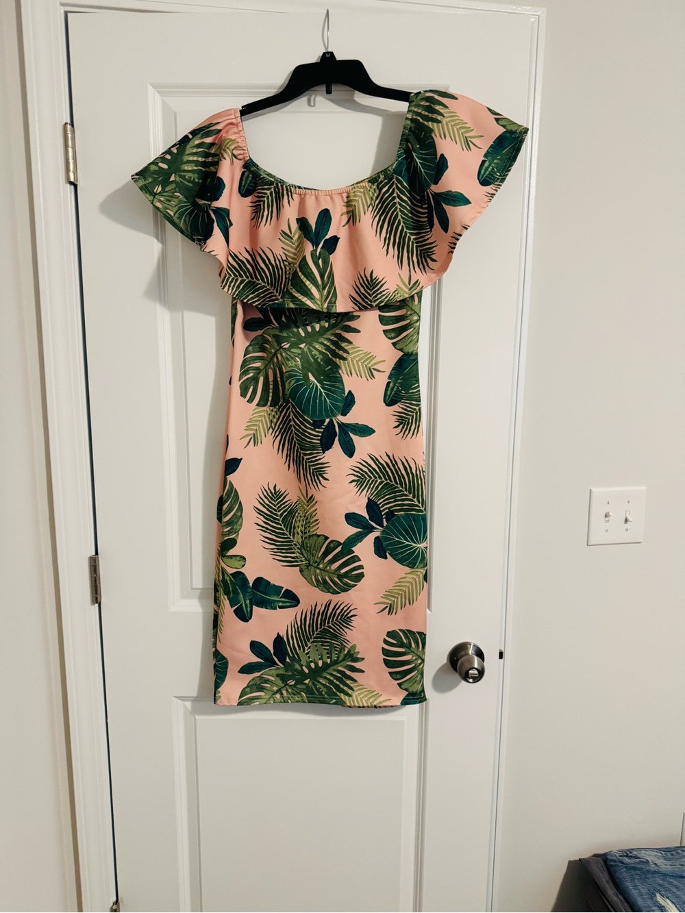 Fashion Nova Pink Tropical Leaf Off-Shoulder Midi Dress